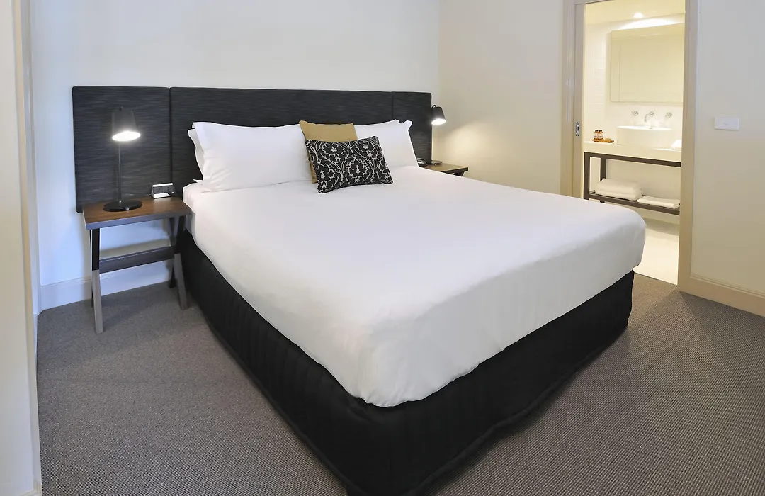 Grand Hotel Melbourne-1